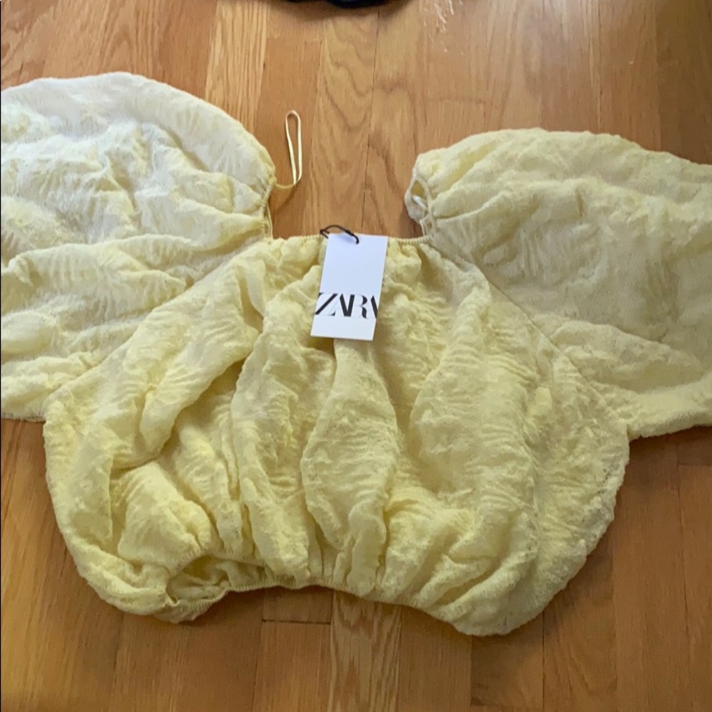 Zara puffed sleeve shirt